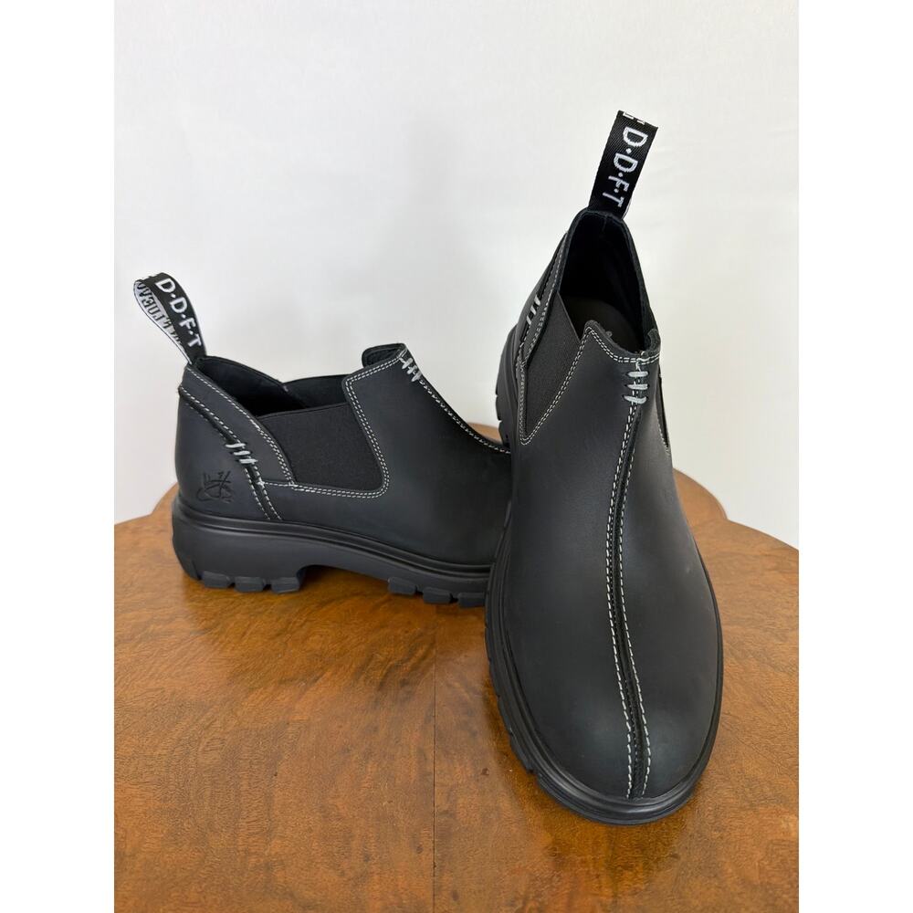 NIB John Fluevog Black Romeo Style Slip On Boots Mens 9 Women's 11
